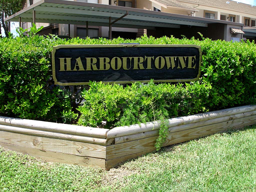 Harbourtowne Signage